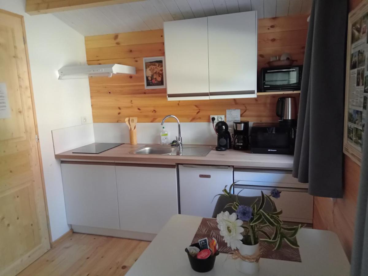 Chalet "Le Petit Olivier" Gites Appart 'Hotel L'Echappee Belle D'Aubenas Logement 2 Sur 3 Buitenkant foto