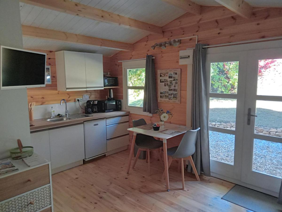 Chalet "Le Petit Olivier" Gites Appart 'Hotel L'Echappee Belle D'Aubenas Logement 2 Sur 3 Buitenkant foto